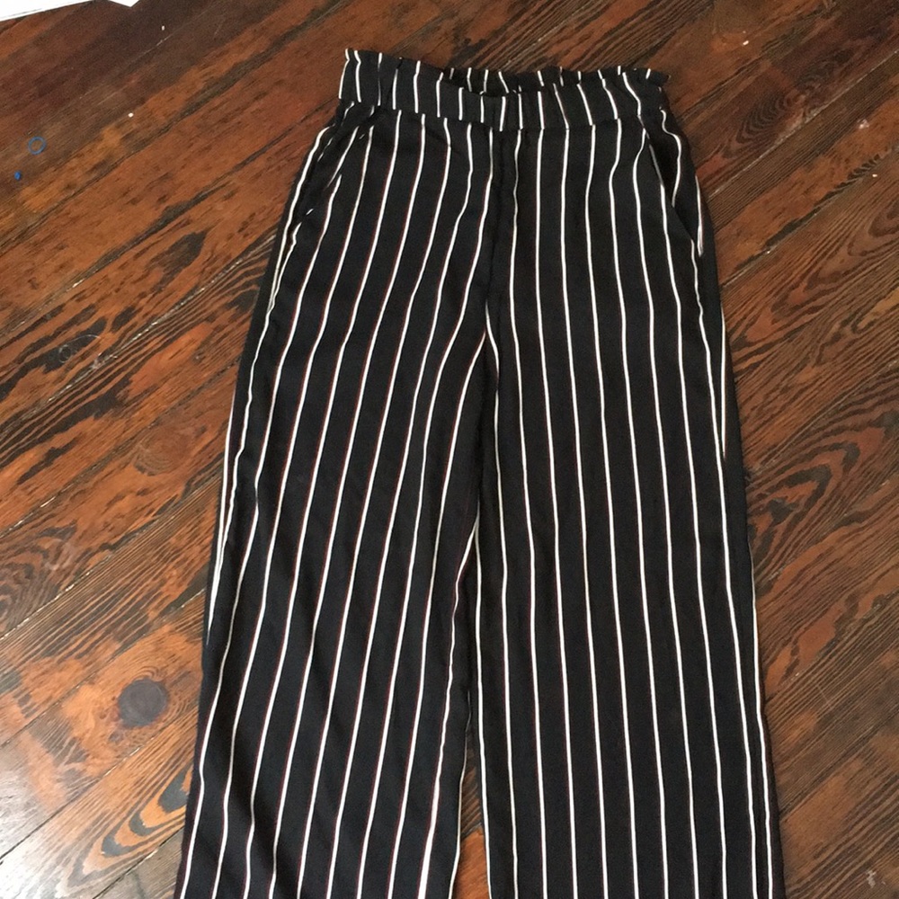 Paper bag pants from H&M
